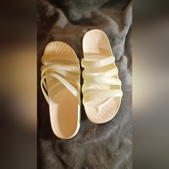 Woman's Pre-owned Good Condition CROCS white Flip Flops Size 10 Slides - Picture 1 of 8